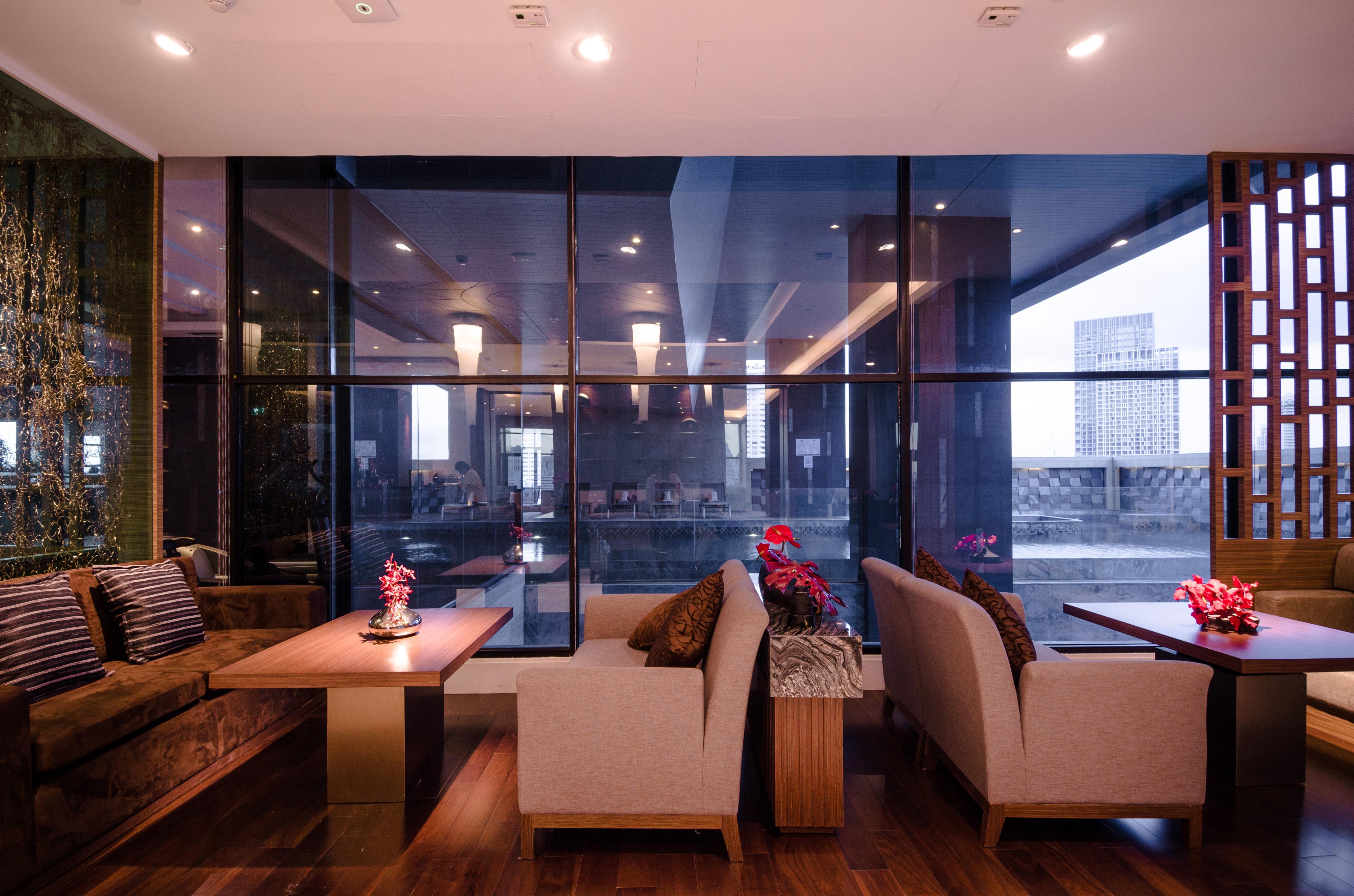 Aetas Lumpini Hotel Bangkok Exterior photo