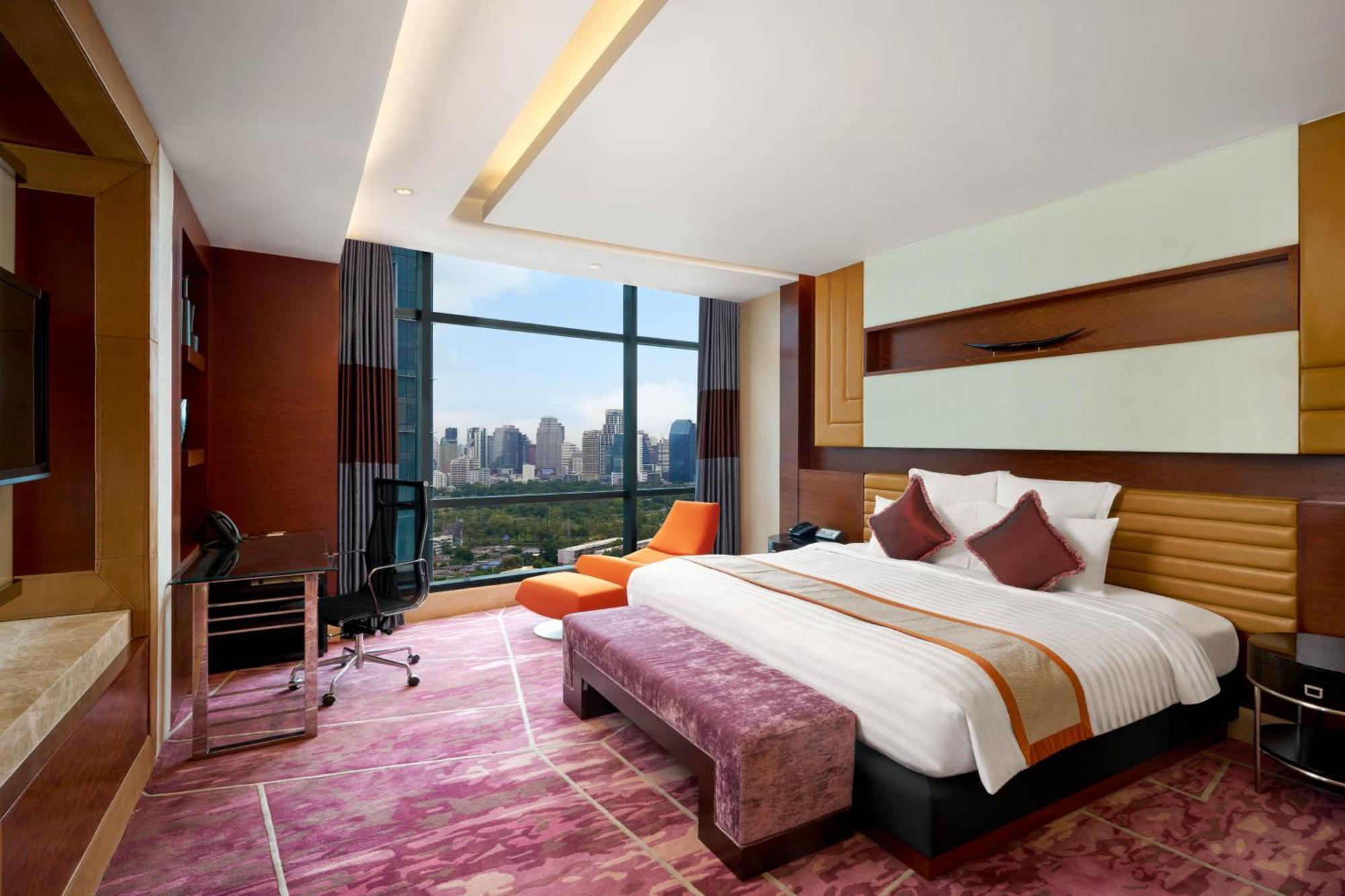 Aetas Lumpini Hotel Bangkok Exterior photo
