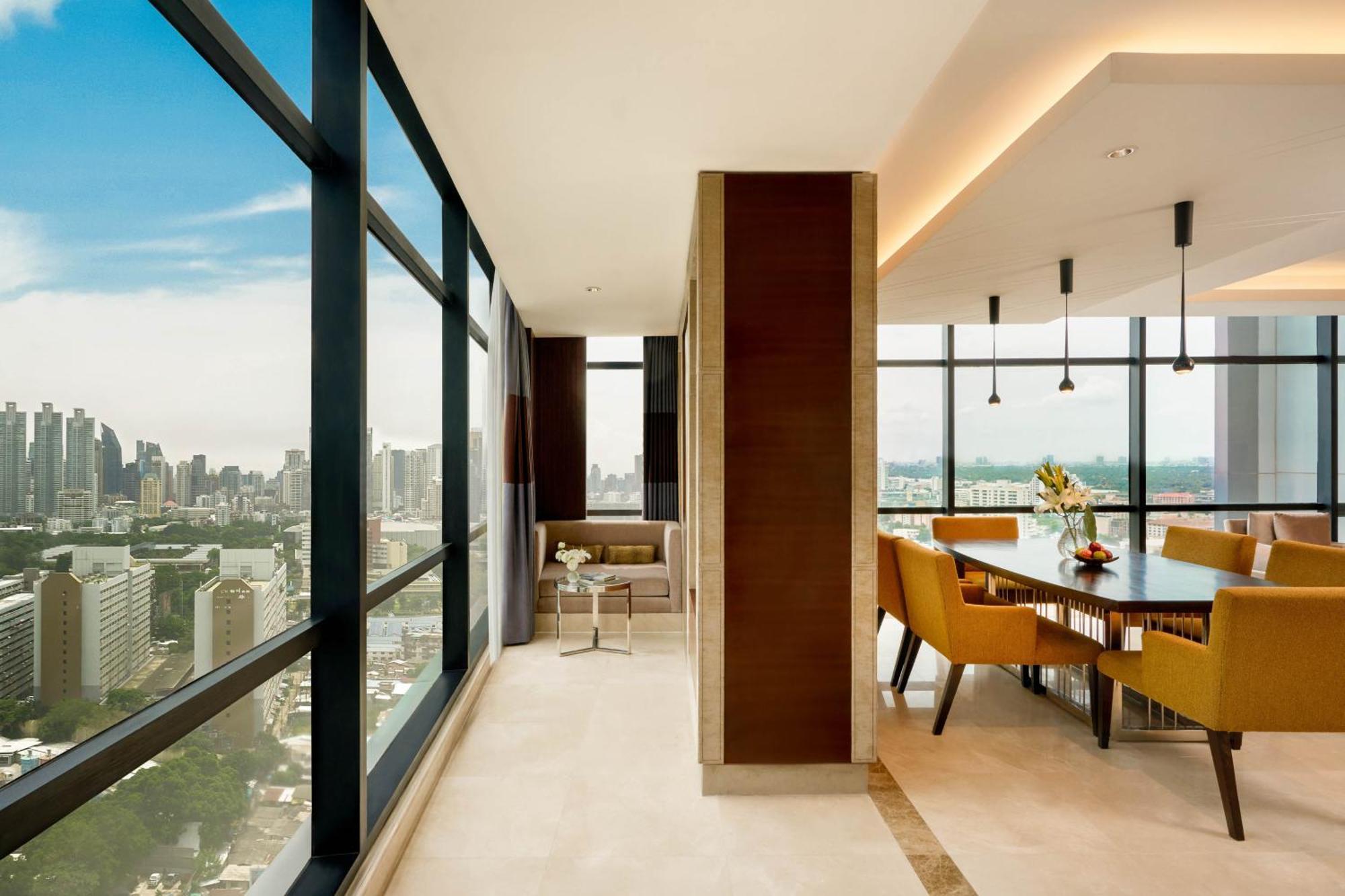 Aetas Lumpini Hotel Bangkok Exterior photo