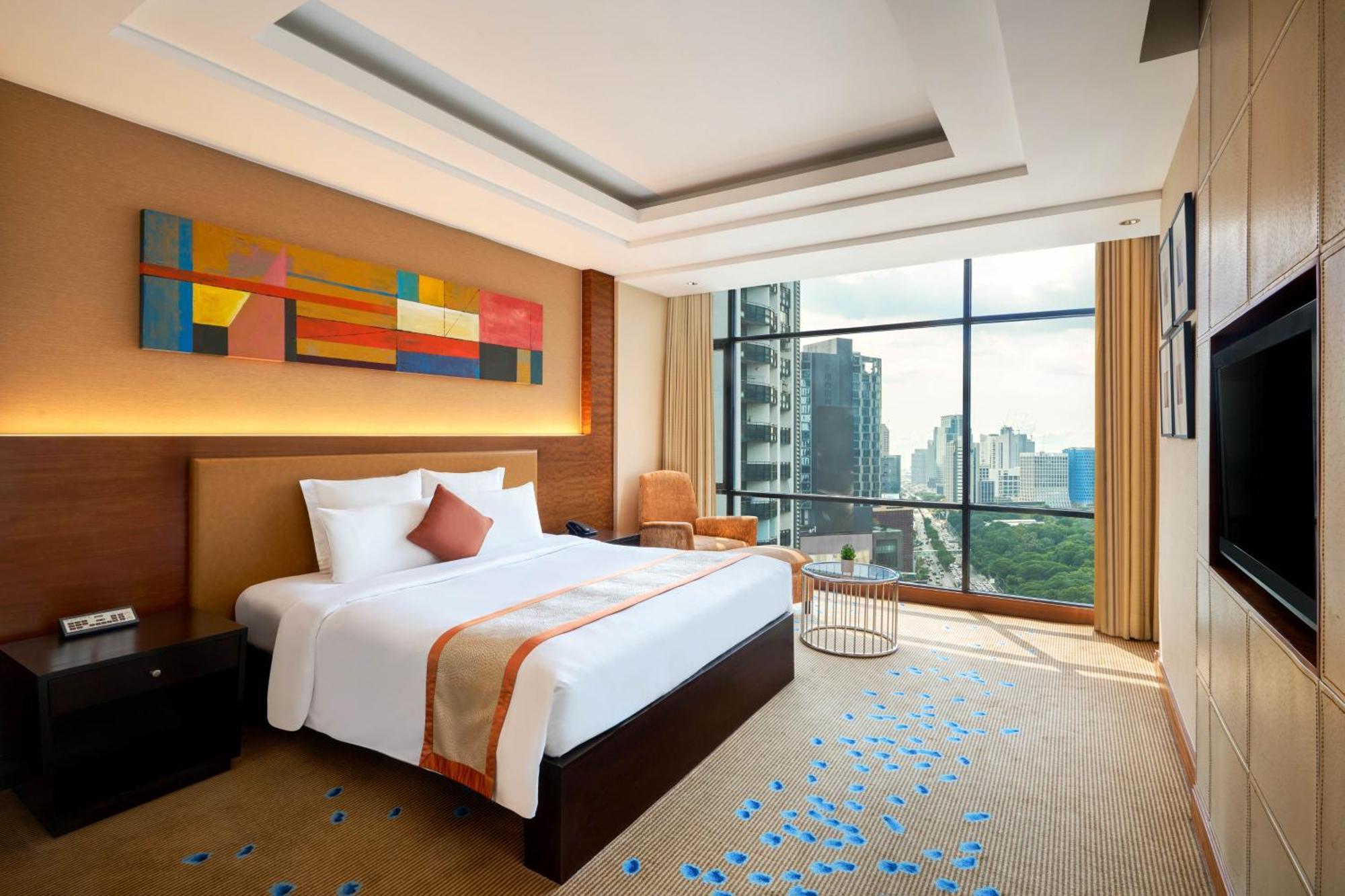 Aetas Lumpini Hotel Bangkok Exterior photo